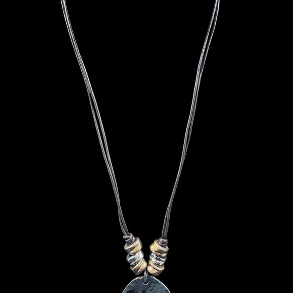 Boho Cheetah Pendant Necklace Hammered Metal Tribal Festival Statement Jewelry - Picture 5 of 7